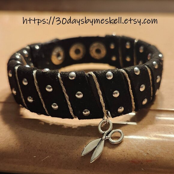 Cut The Habit: 30 Day Bracelet - Picture 1 of 4